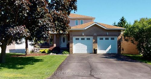 551 Sackville Cres, Kingston, ON, K7M8W3 | Card Image