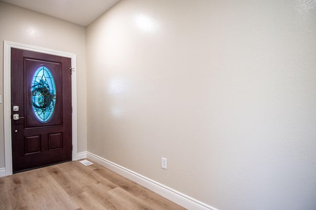1828 Pinnacle Pt, Condo with 3 bedrooms, 2 bathrooms and null parking in HOLTS SUMMIT MO | Image 4