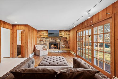 100 Cuba Hill Rd, Greenlawn, NY, 11740-2721 | Card Image