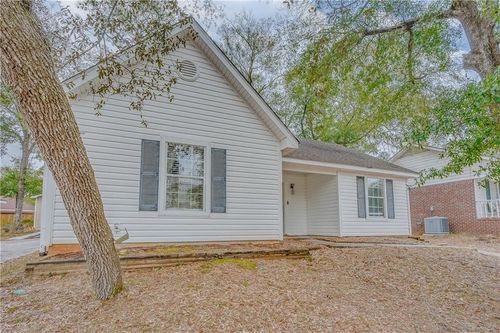 1724 Sandalwood Dr, Mobile, AL, 36618-2240 | Card Image