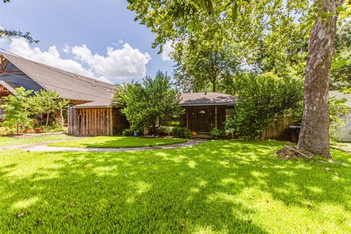 9026 Eustis Ave, Dallas, TX, 75218-4208 | Card Image
