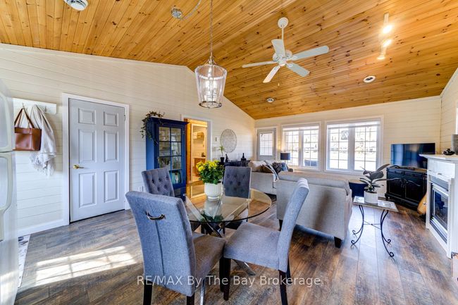 30 Cabin Cres, House other with 3 bedrooms, 1 bathrooms and 2 parking in Wasaga Beach ON | Image 15