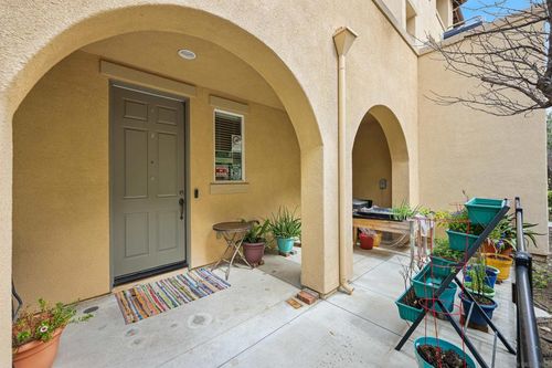 721 Paradise Way, National City, CA, 91950-3071 | Card Image