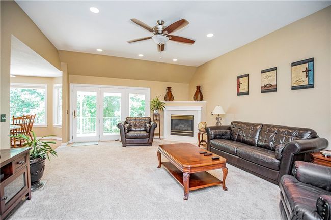 8165 Titleist Ln, House other with 3 bedrooms, 3 bathrooms and null parking in Rogers AR | Image 11