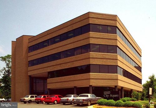 10640 Page Ave, Fairfax, VA, 22030-4000 | Card Image