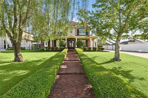 221 Spring Rose Dr, Belle Chasse, LA, 70037-1646 | Card Image