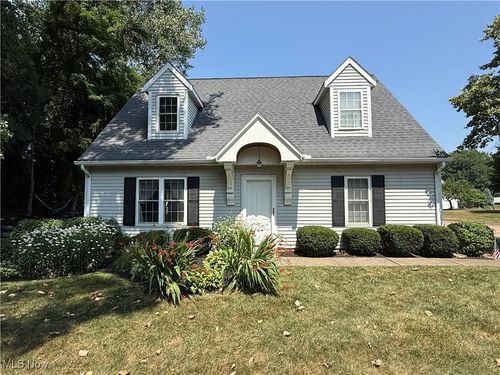 36-6712 Connecticut Colony Cir, Mentor, OH, 44060-4467 | Card Image