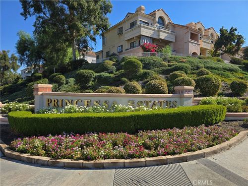 314-18121 Erik Ct, Canyon Country, CA, 91387 | Card Image
