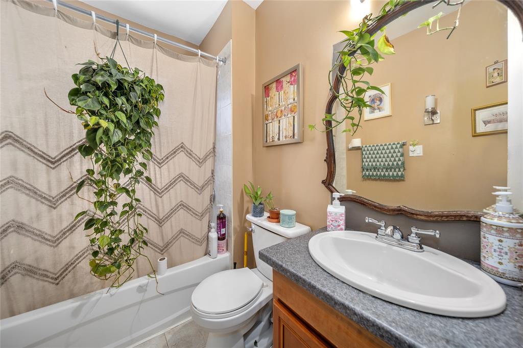 Commercial Sale in Sarnia 5