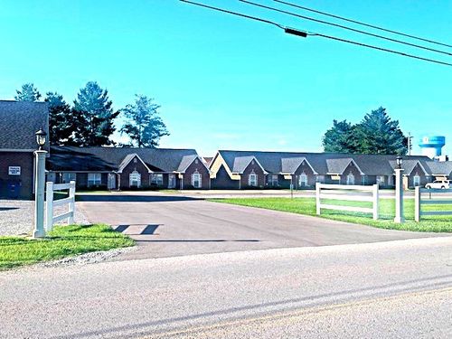 627 E Lane St, Shelbyville, TN, 37160-3437 | Card Image