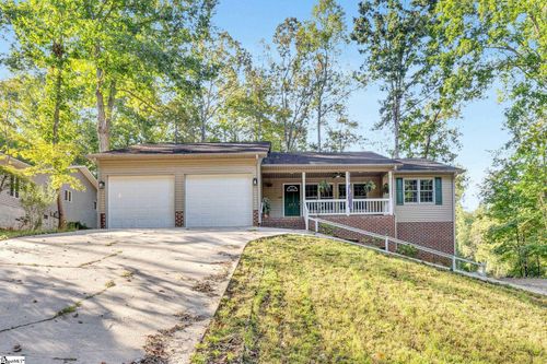 207 N Hogan Dr, Westminster, SC, 29693-6424 | Card Image