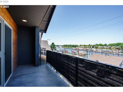 306 N Bridgeton Rd, Portland, OR, 97217-8192 | Card Image