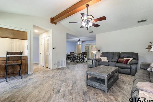 251 Texas Dr, House other with 3 bedrooms, 2 bathrooms and null parking in Hideaway TX | Image 8