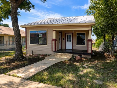 821 E Josephine St, San Antonio, TX, 78208-1029 | Card Image
