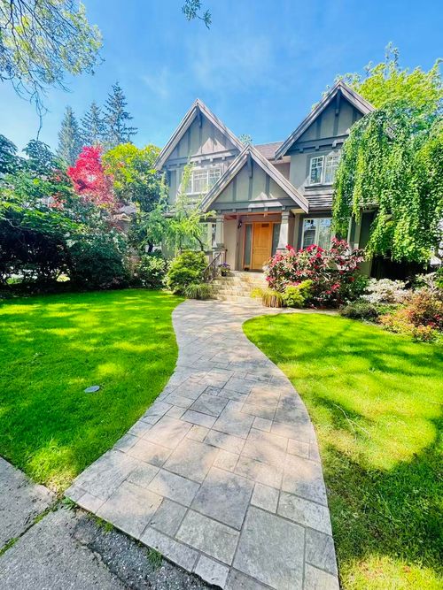 6000 Elm Street, Vancouver, BC, V6N1A8 | Card Image