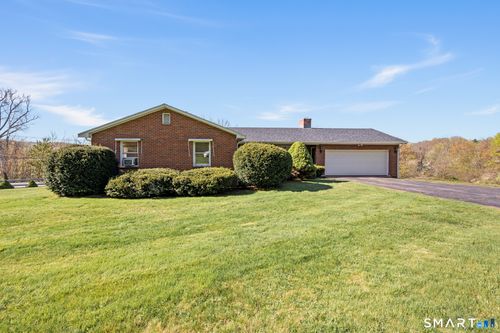 31 Grandview Ter, Portland, CT, 06480-1912 | Card Image