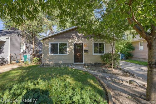 1962 Leitch Rd, Ferndale, MI, 48220-2033 | Card Image