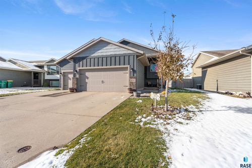 3017 S Keyrell Dr Drive, Sioux Falls, SD, 57106 | Card Image