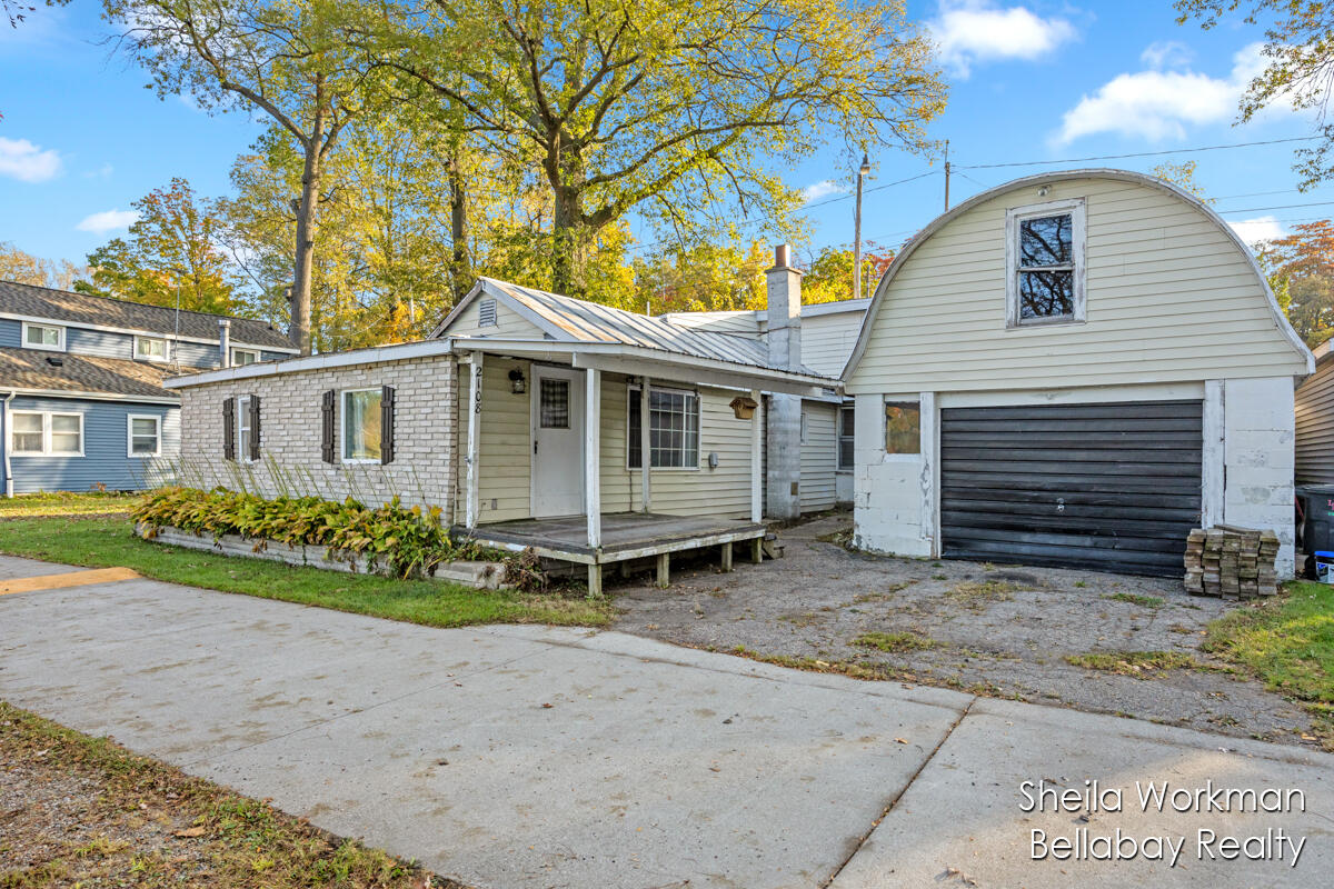 2108 Leach Lake Lane, For Sale in Hastings Zoocasa