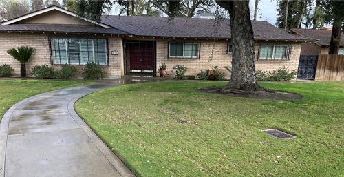 130 E Woodward Dr, Tulare, CA, 93274-1927 | Card Image