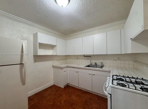 apt-207a-1230 W 54th St, Hialeah, FL, 33012-1803 | Card Image