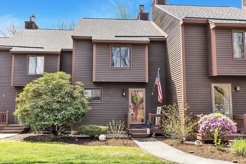 44-44 Thornhill Rd, Stratham, NH, 03885-2554 | Card Image