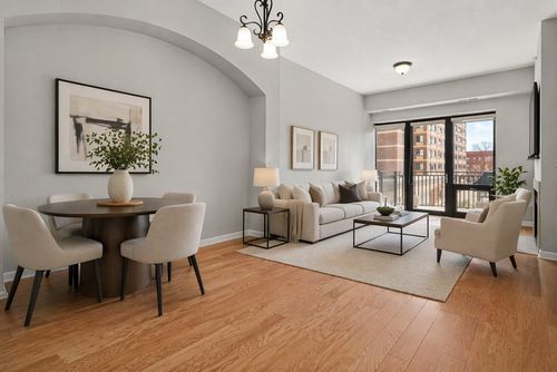 205-500 E Grant St, Minneapolis, MN, 55404-1423 | Card Image