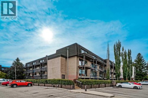 3519 49 St Nw, Calgary, AB, T3A2C7 | Card Image