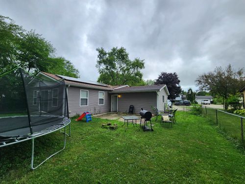 4378 Staunton Dr, Swartz Creek, MI, 48473-8278 | Card Image