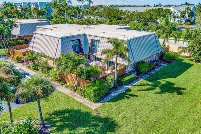 APT-23B - 1420 Ocean Way, Townhouse with 2 bedrooms, 3 bathrooms and null parking in Jupiter FL | Image 27