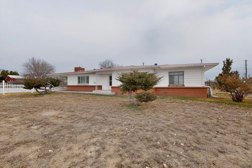 718 E Pueblo Dr, Espanola, NM, 87532-2890 | Card Image