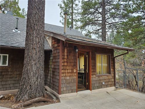 32868 Deer Ln, Running Springs, CA, 92382 | Card Image