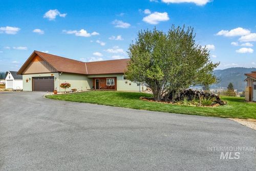 12 Open Rd, Garden Valley, ID, 83622-5078 | Card Image