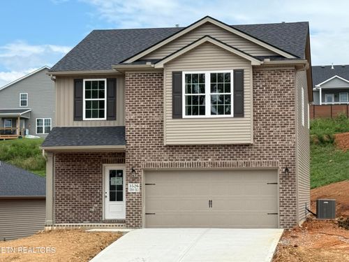 3526 Crimson Cir, Maryville, TN, 37801-9548 | Card Image