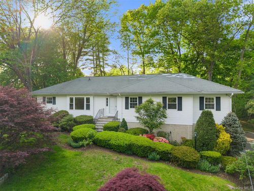 25 Saxon Woods Rd, Scarsdale, NY, 10583-7801 | Card Image