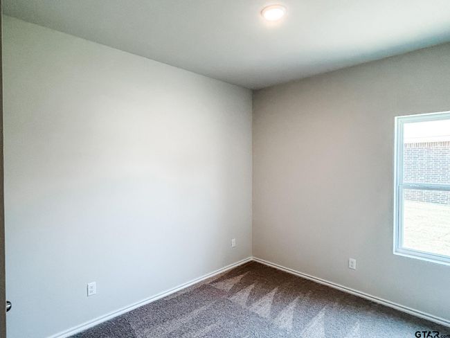 200 S Rainbow Dr, House other with 4 bedrooms, 2 bathrooms and null parking in Whitehouse TX | Image 9