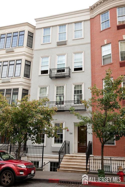 apt-1a-104 Tidewater St, Jersey City, NJ, 07302-7373 | Card Image