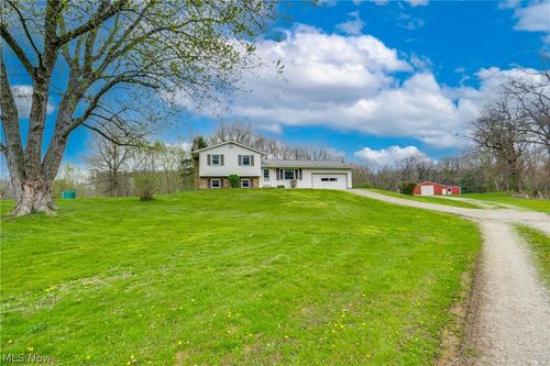 6444 Akron Avenue Nw, Canal Fulton, OH, 44614 | Card Image