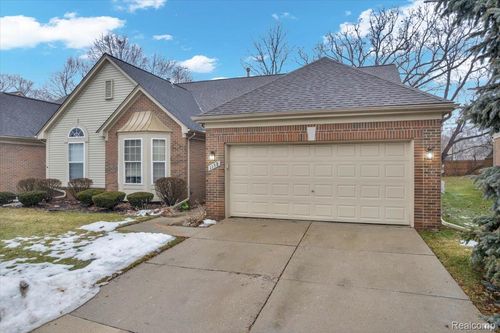 1158 Churchill Circle, Rochester, MI, 48307 | Card Image