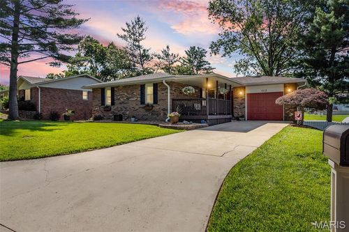 112 Lakeside Dr, Bethalto, IL, 62010-2010 | Card Image