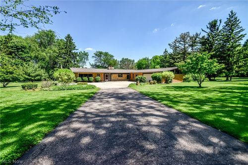 28833 Clark Drive, Wickliffe, OH, 44092 | Card Image