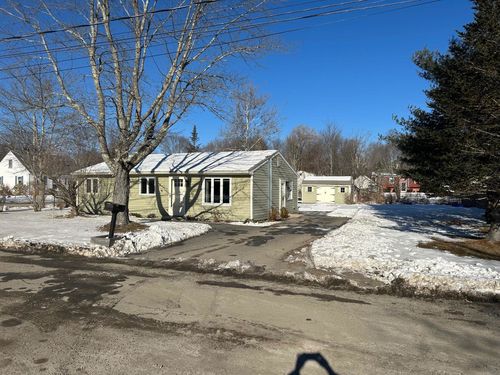 2 Laperle Ave, Exeter, NH, 03833-4203 | Card Image