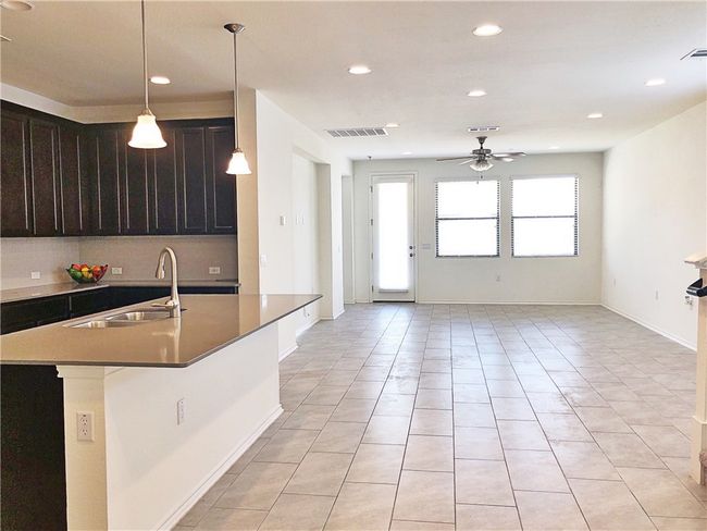 1900 Tasmanian Tiger Trce, House other with 3 bedrooms, 3 bathrooms and 4 parking in Austin TX | Image 14