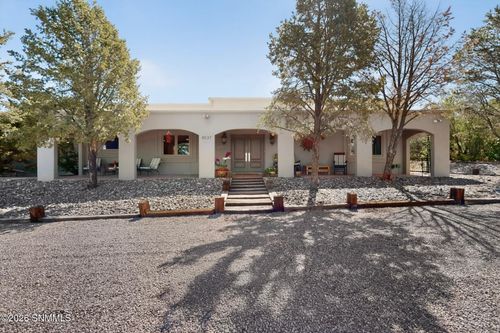 4537 Mockingbird St, Las Cruces, NM, 88011-9617 | Card Image