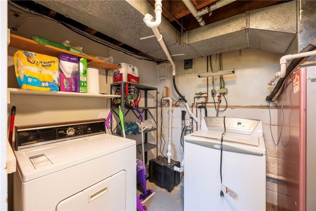 Laundry room off FR | Image 19