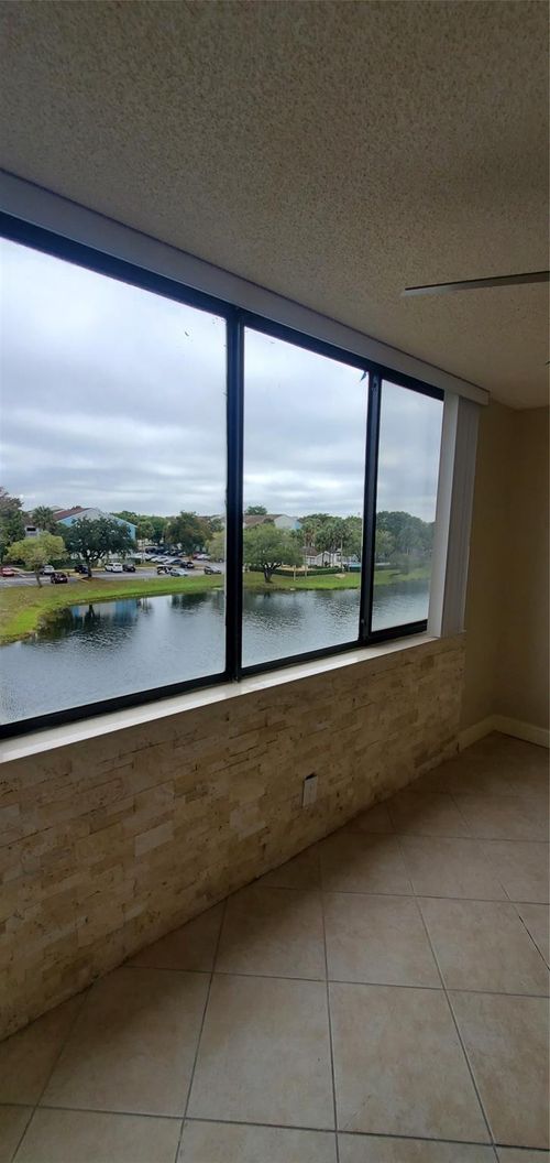 8040 Hampton Blvd, North Lauderdale, FL, 33068-5655 | Card Image