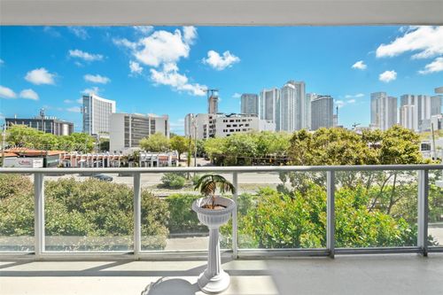 h0302-3470 E Coast Ave, Miami, FL, 33137-3986 | Card Image