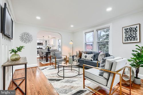 34 Henry Ave, NOTTINGHAM, MD, 21236-4201 | Card Image