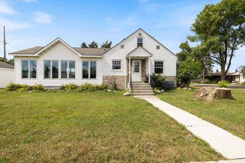 802 6th St S, Virginia, MN, 55792-3046 | Card Image