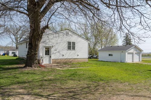 5433 511th Street Way, Kenyon, MN, 55946-4406 | Card Image